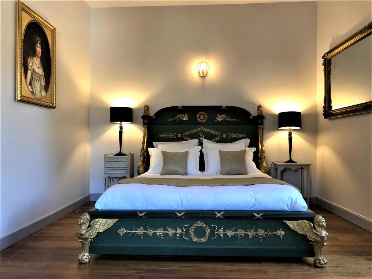 Bed and Breakfast Domaine De Monplaisir Caylus Esterno foto