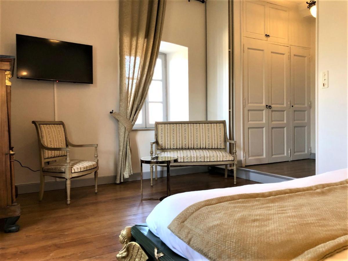 Bed and Breakfast Domaine De Monplaisir Caylus Esterno foto