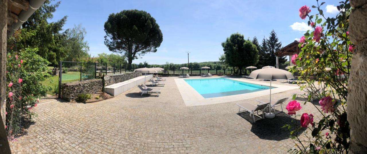 Bed and Breakfast Domaine De Monplaisir Caylus Esterno foto