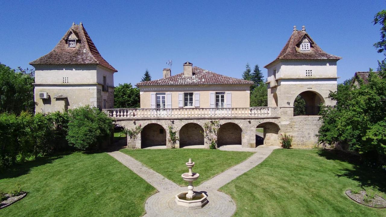 Bed and Breakfast Domaine De Monplaisir Caylus Esterno foto